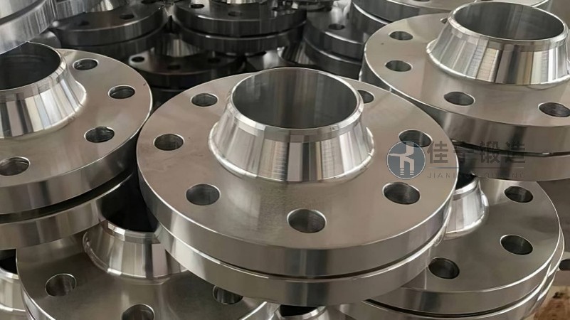 What factors do DN25 flange forgings manufacturers need to consider?